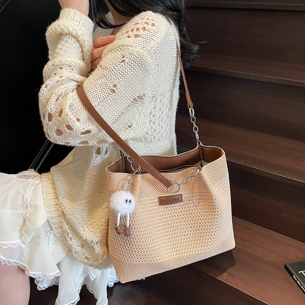 Vivelle Woven Tote Bag