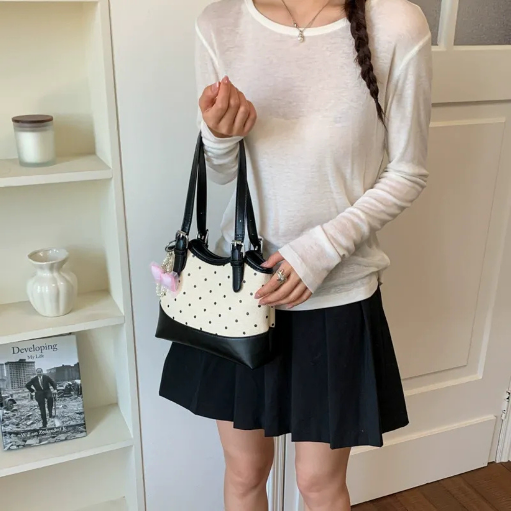 Noirette Bow Charm Shoulder Bag