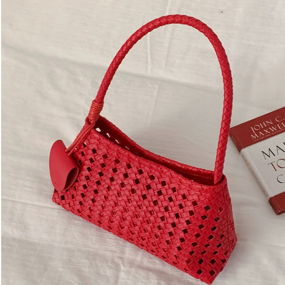 Tesoria Woven Shoulder Bag
