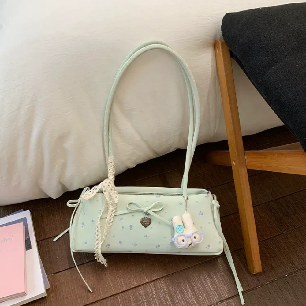 Célisse Slim Shoulder Bag