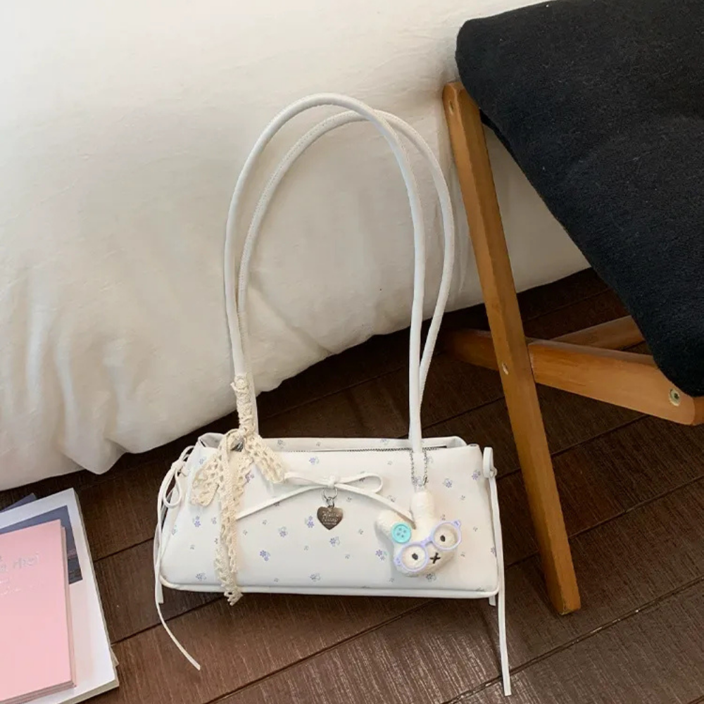 Célisse Slim Shoulder Bag