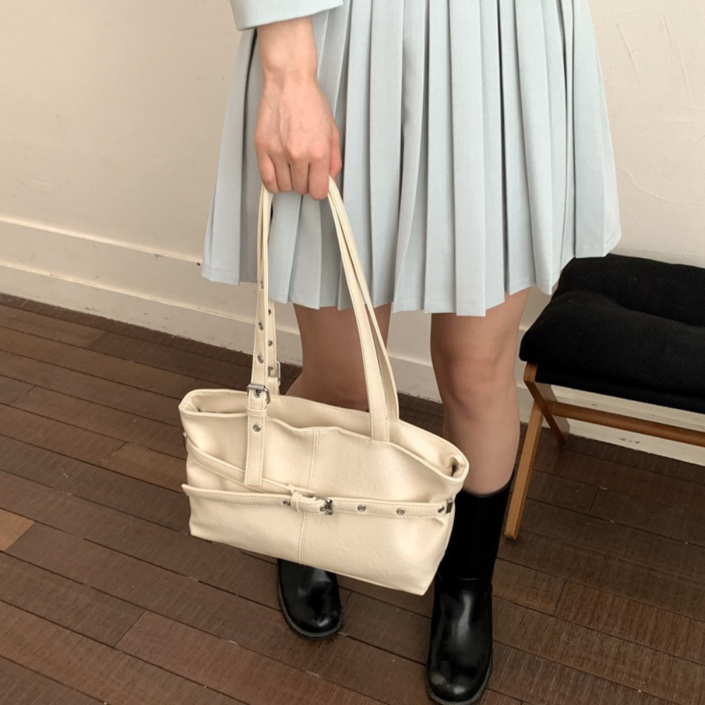 Lioré Shoulder Bag