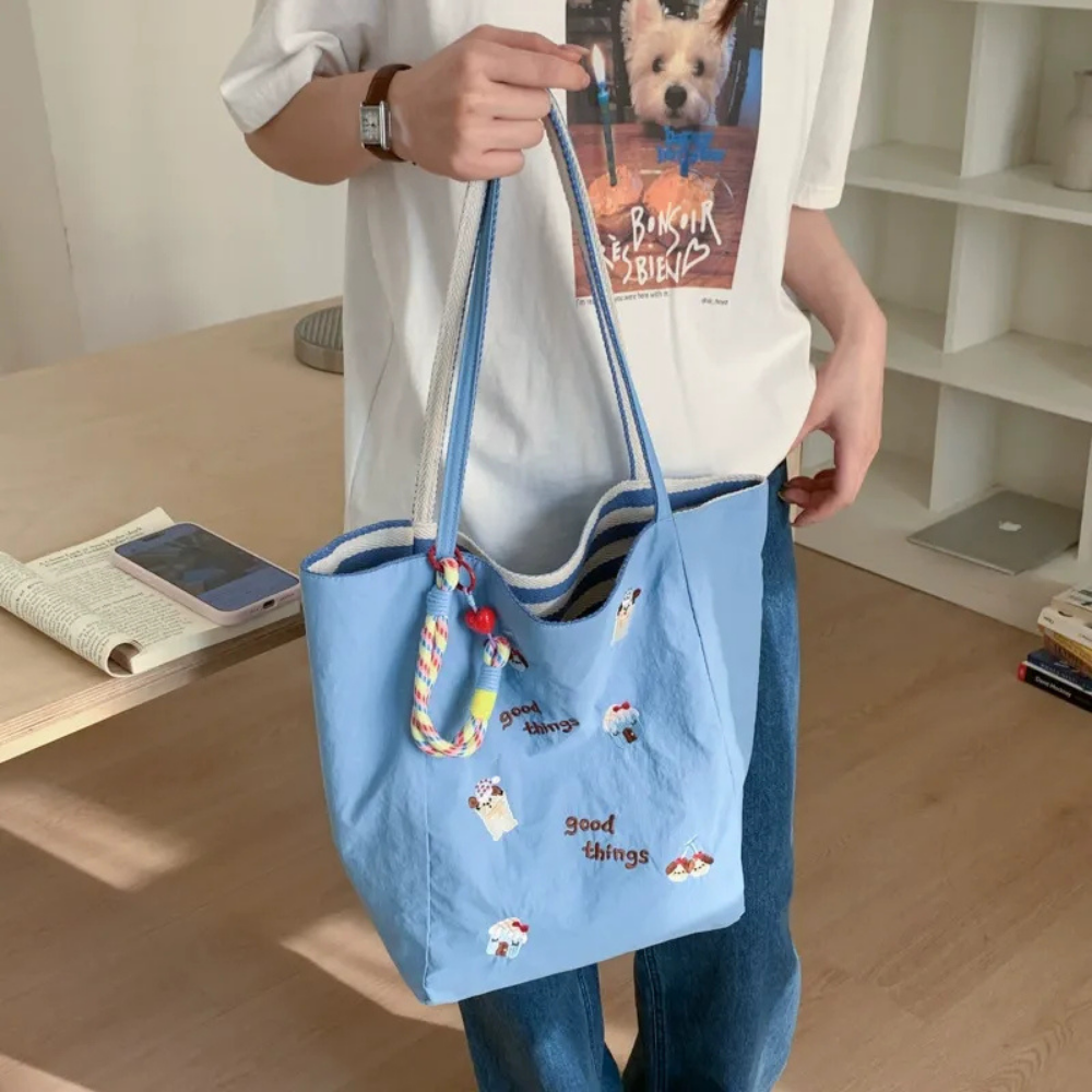 Fioratta Embroidered Tote Bag
