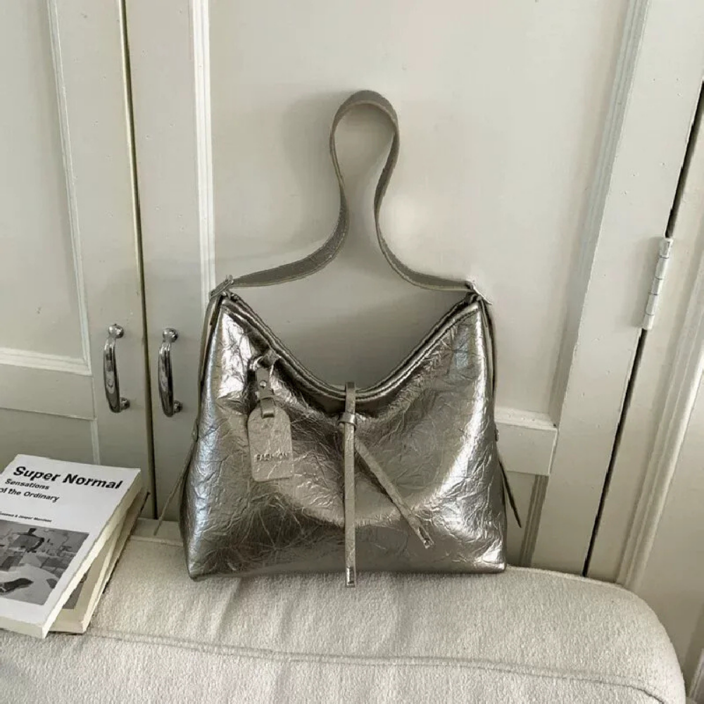 Valenne Slouchy Shoulder Bag