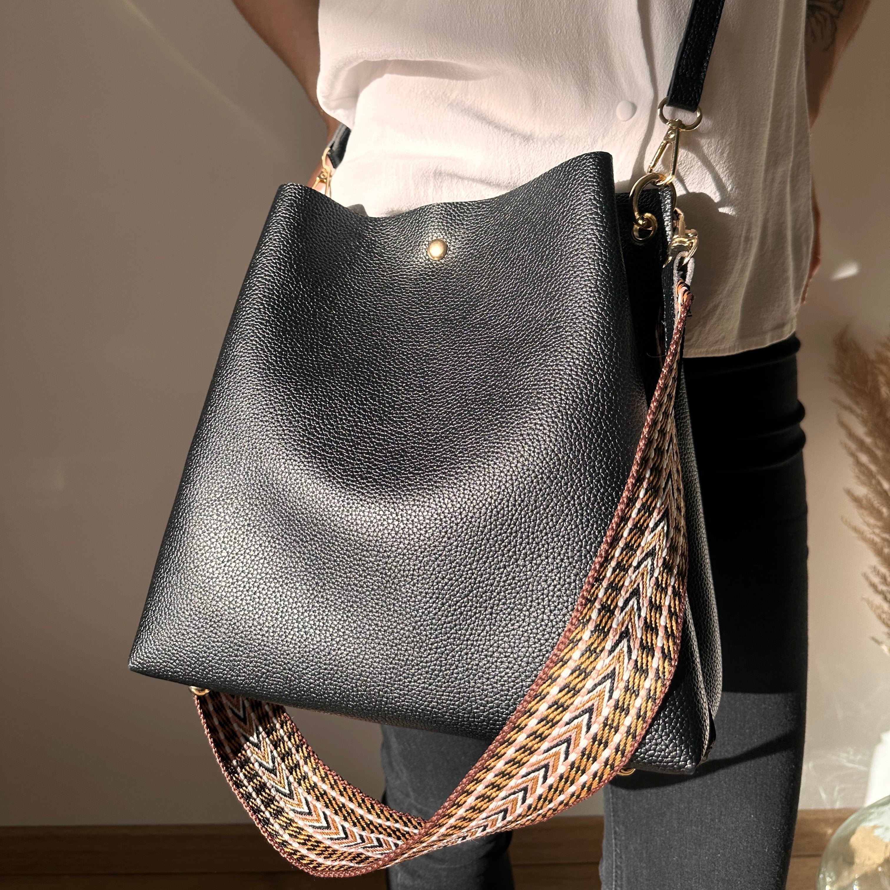 Léonore Vegan Leather Crossbody Bucket Bag