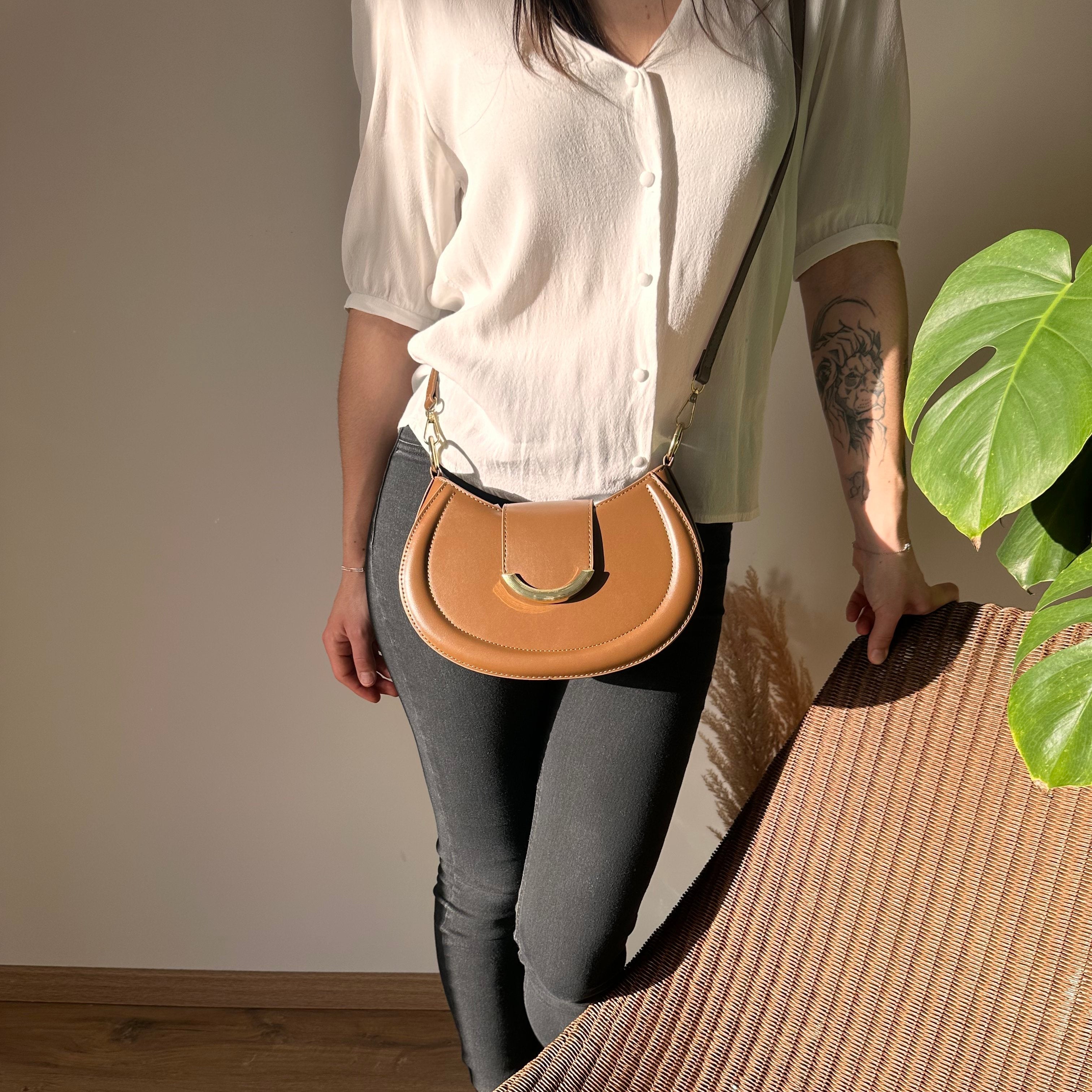 Alvanéa Vegan Leather Crossbody Bag