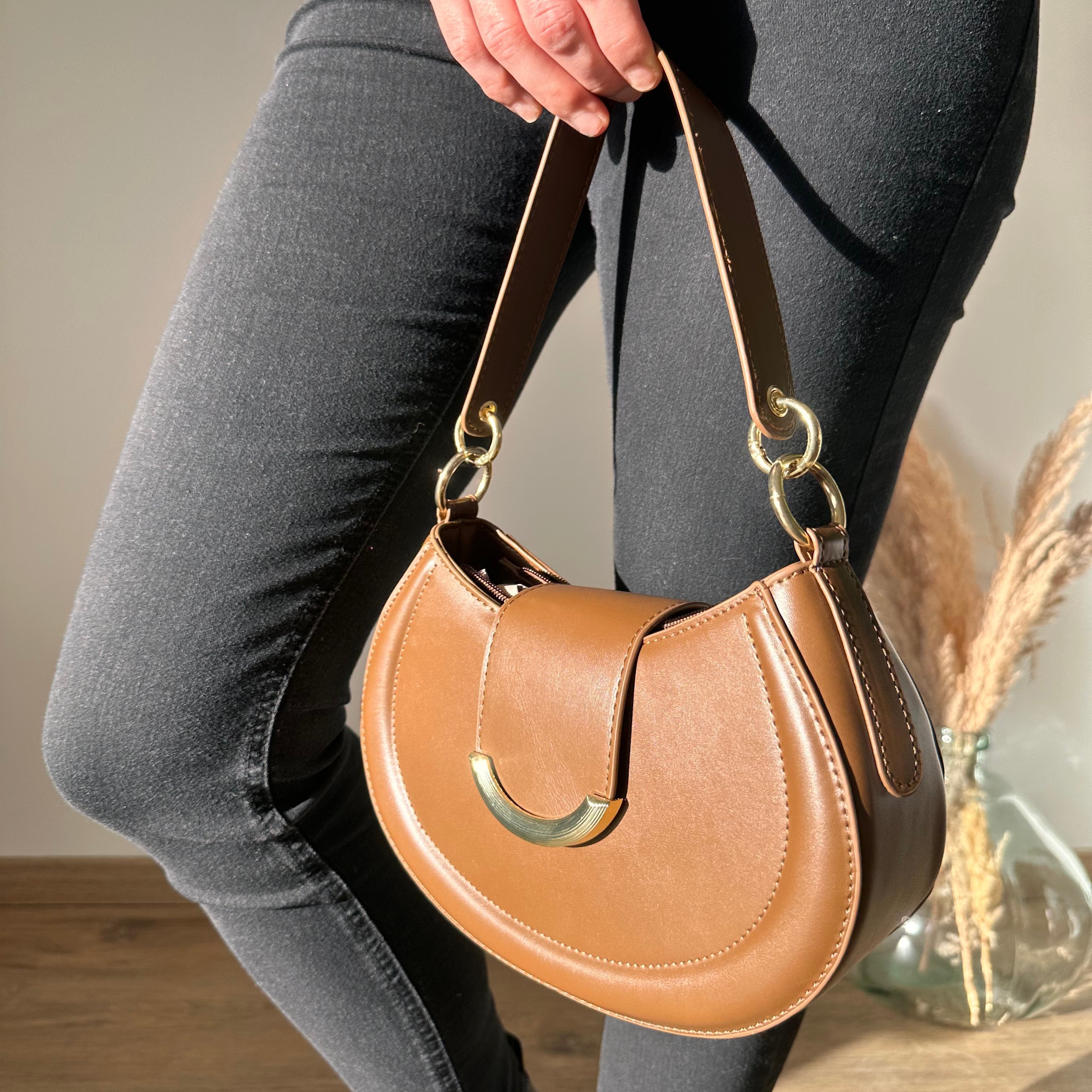 Alvanéa Vegan Leather Crossbody Bag