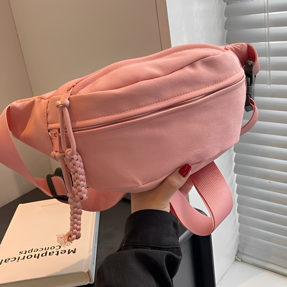 Jauda Crossbody Belt Bag