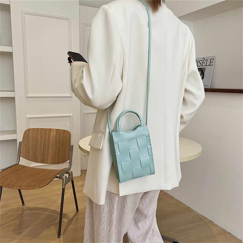 Calicé Crossbody Phone Bag