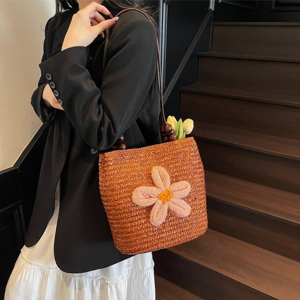 Fleurwave Woven Straw Shoulder Bag