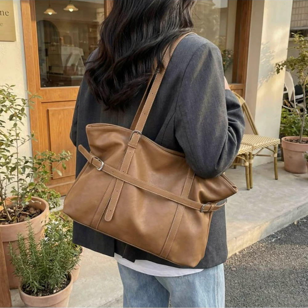 Orika Shoulder Bag