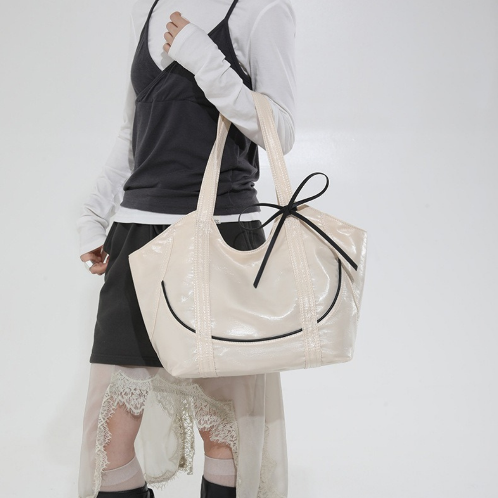 Clovara Glossy Tote Bag