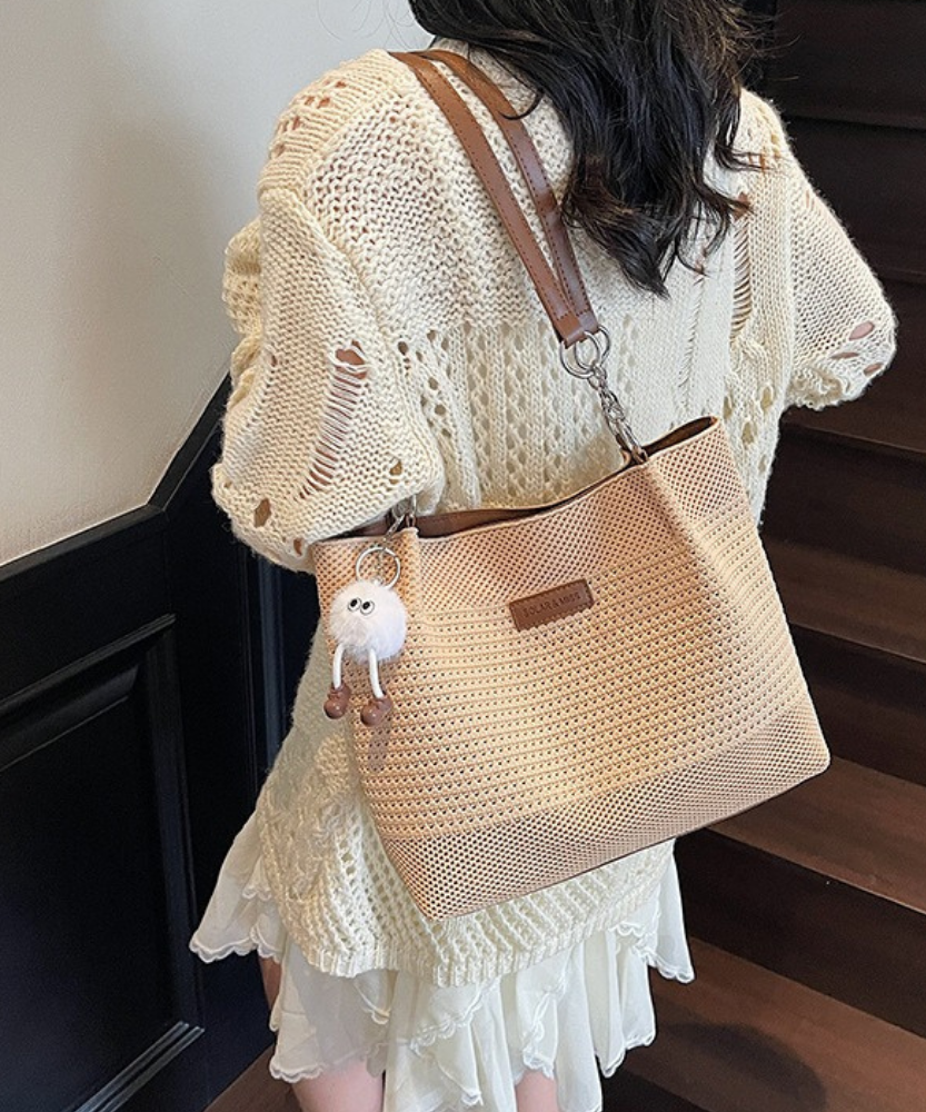 Vivelle Woven Tote Bag