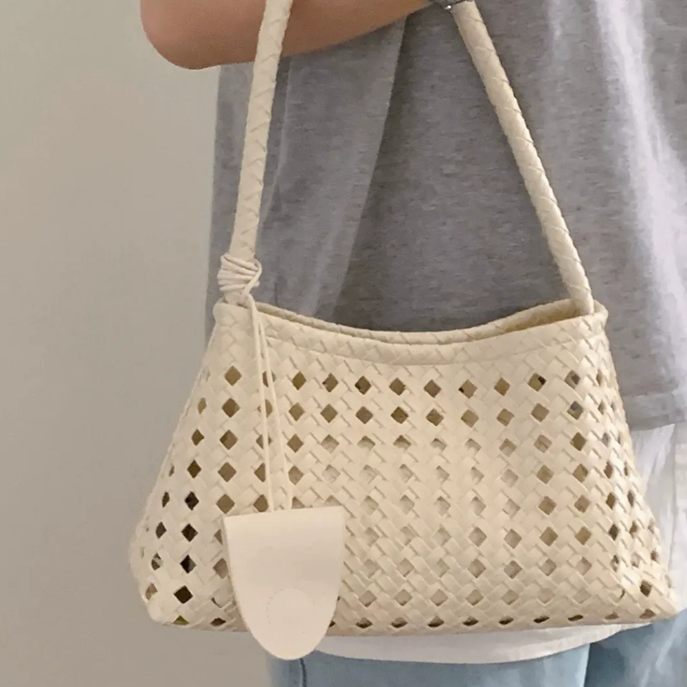 Tesoria Woven Shoulder Bag