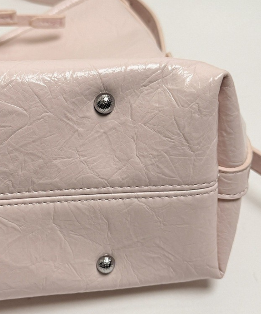 Valenne Slouchy Shoulder Bag