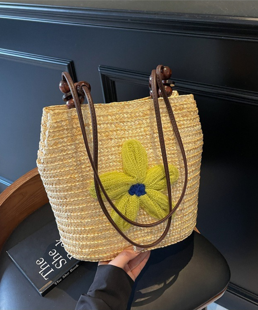 Fleurwave Woven Straw Shoulder Bag