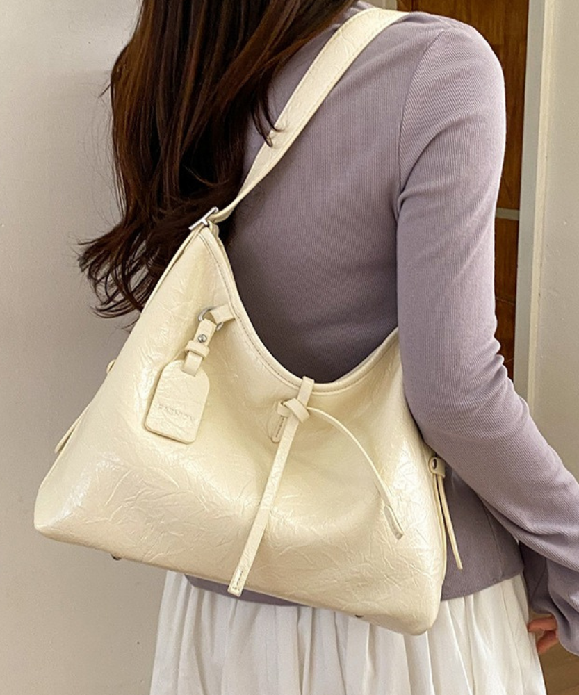 Valenne Slouchy Shoulder Bag