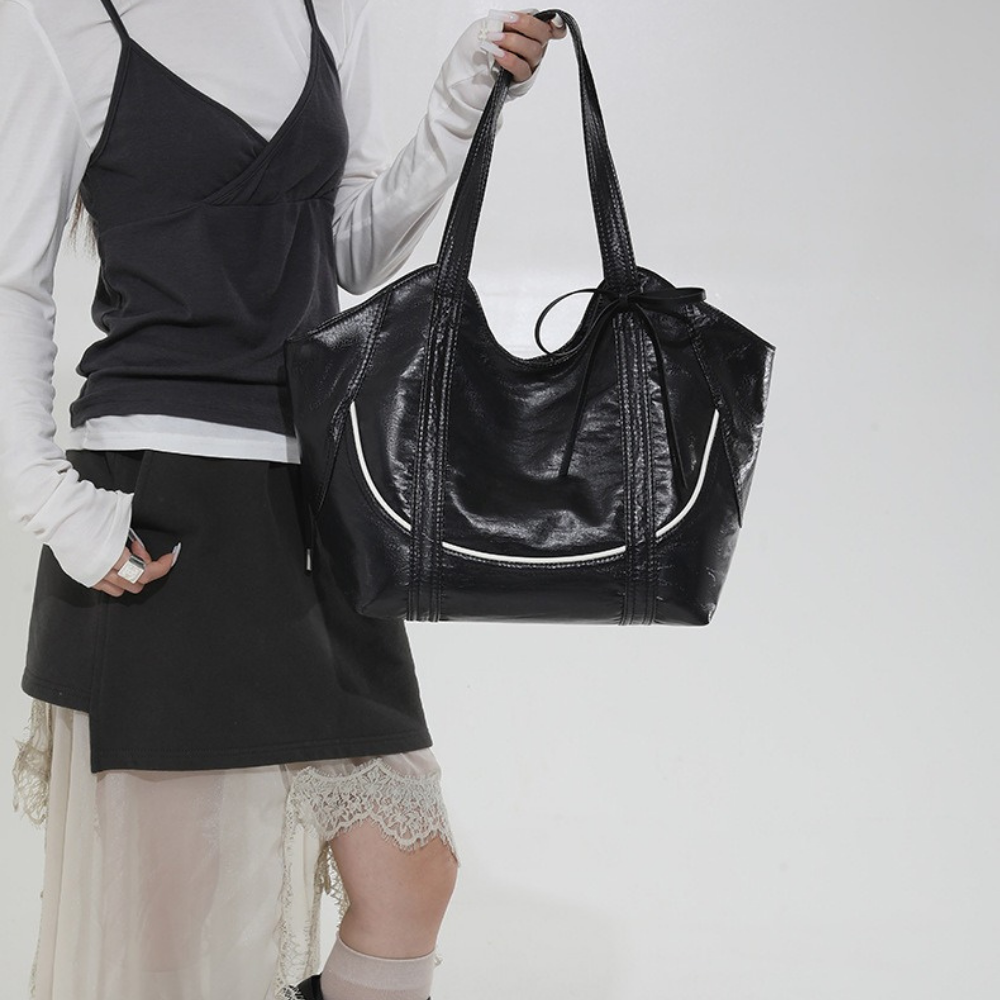Clovara Glossy Tote Bag