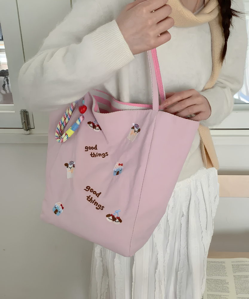Fioratta Embroidered Tote Bag