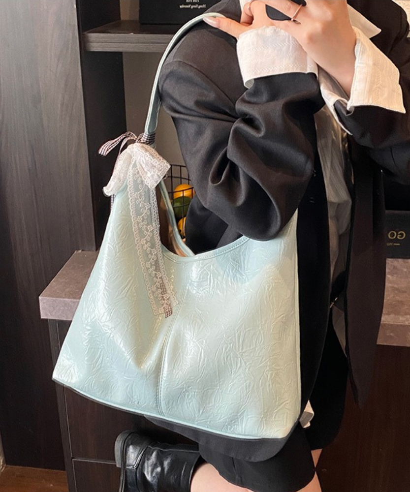 Théophane Shoulder Bag