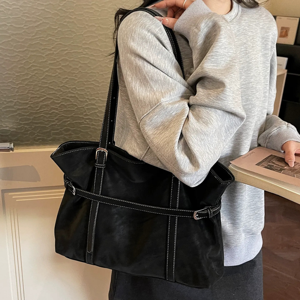 Orika Shoulder Bag