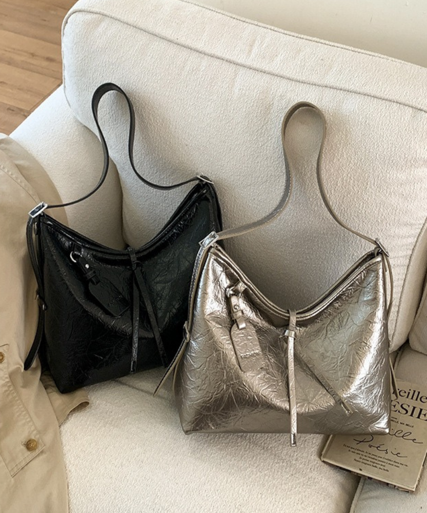 Valenne Slouchy Shoulder Bag