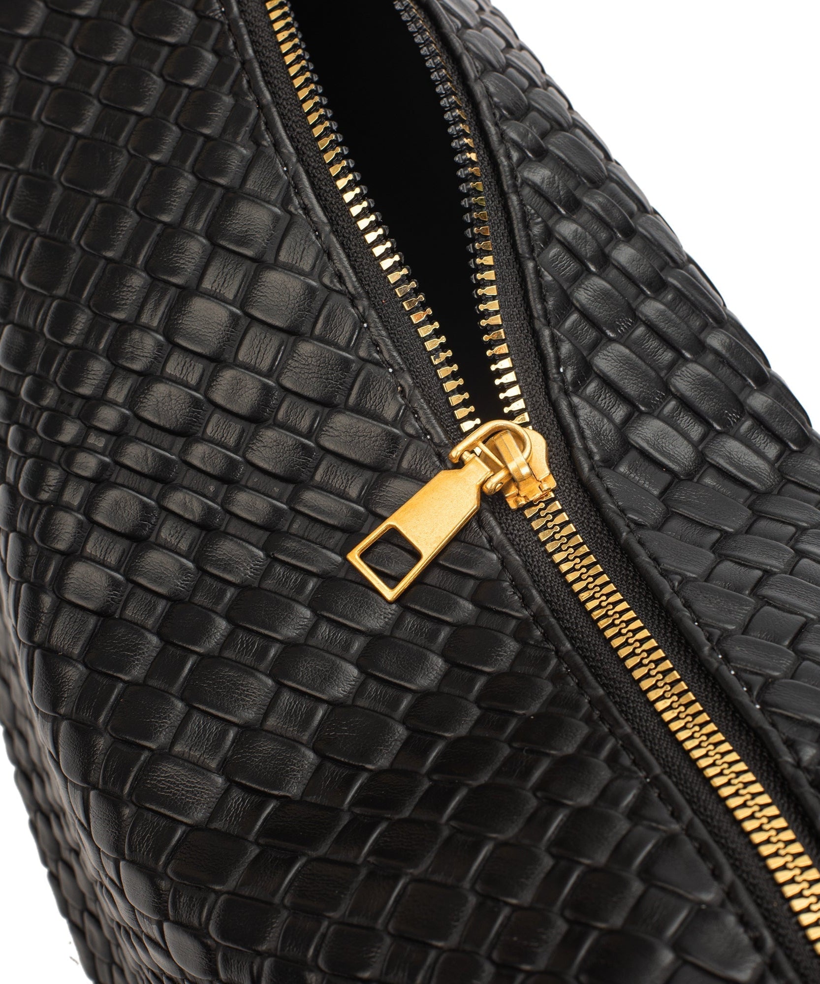 Cynha Vegan Leather Crossbody Bag