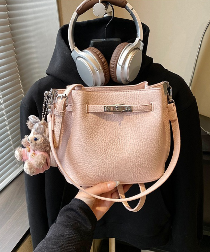 Sorelle Bucket Bag