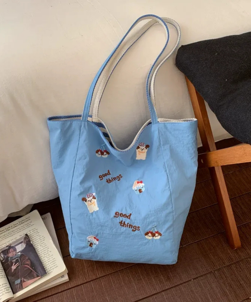 Fioratta Embroidered Tote Bag