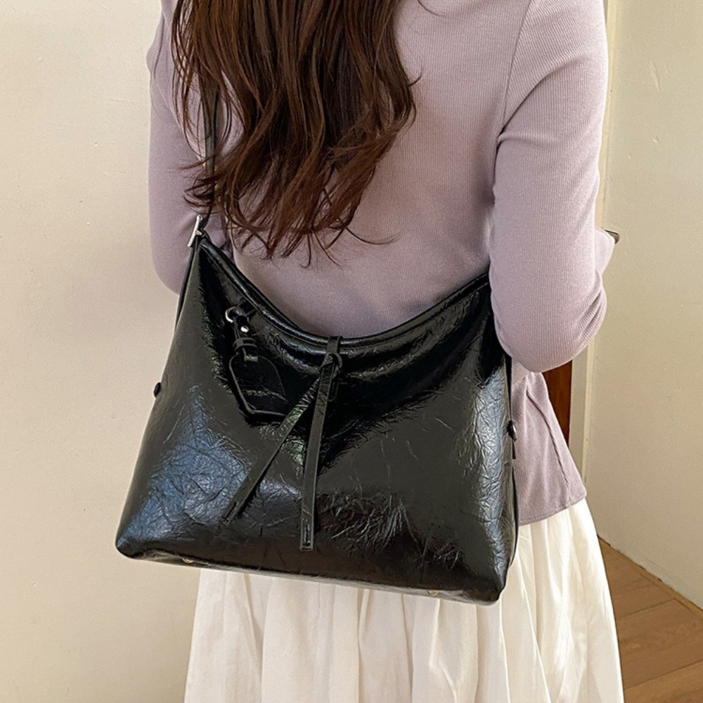 Valenne Slouchy Shoulder Bag