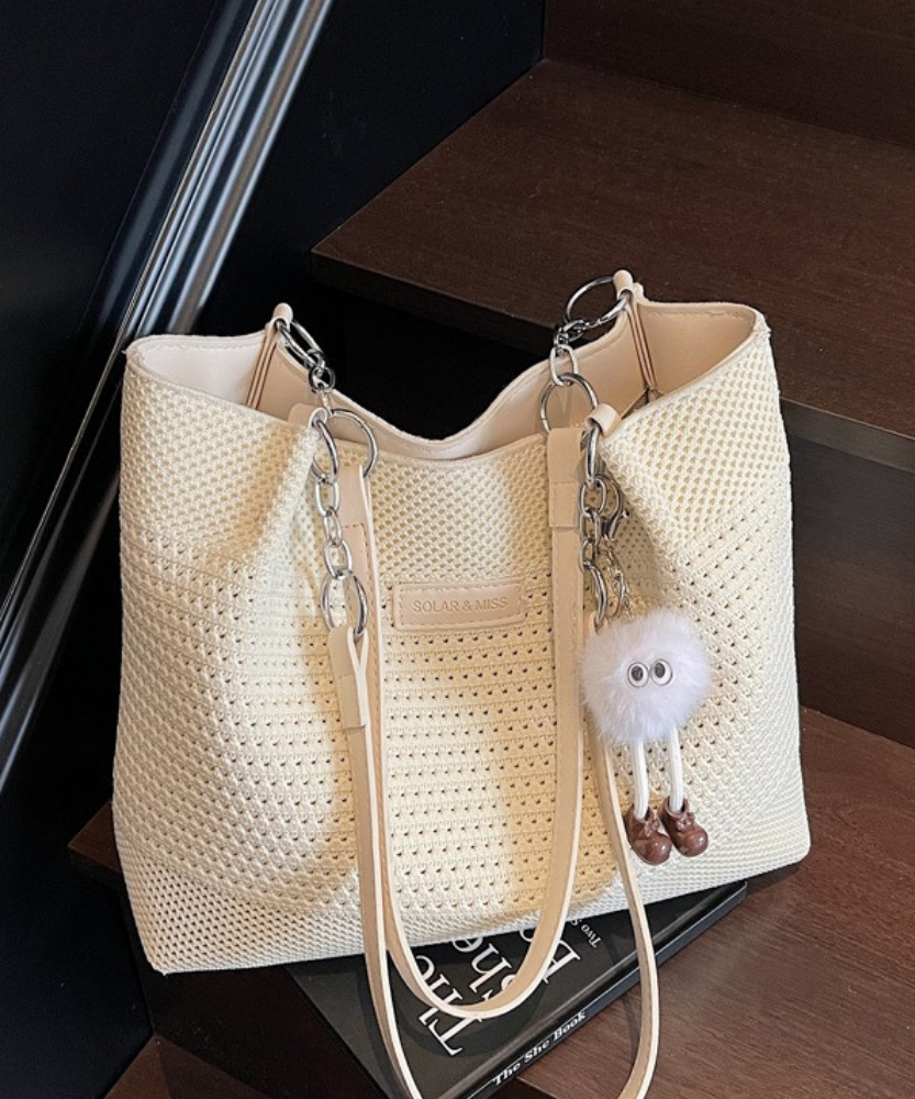 Vivelle Woven Tote Bag