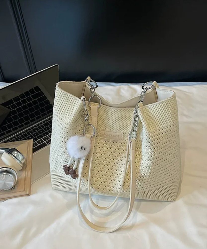 Vivelle Woven Tote Bag