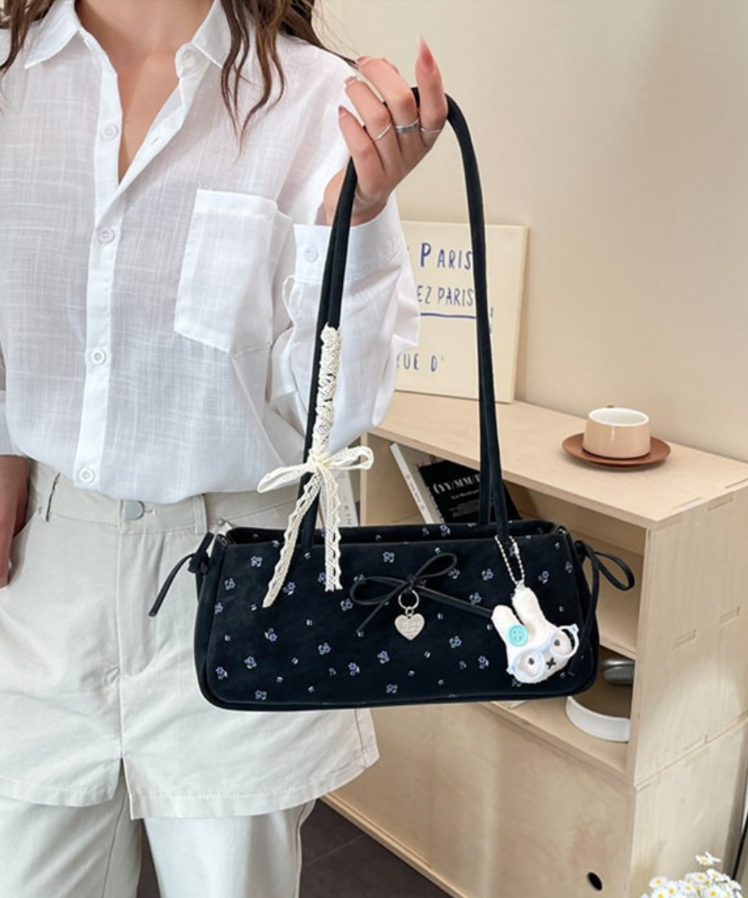 Célisse Slim Shoulder Bag
