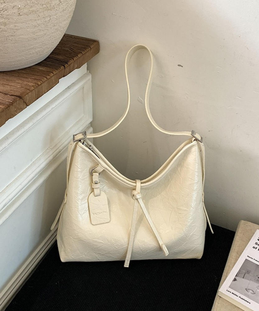 Valenne Slouchy Shoulder Bag