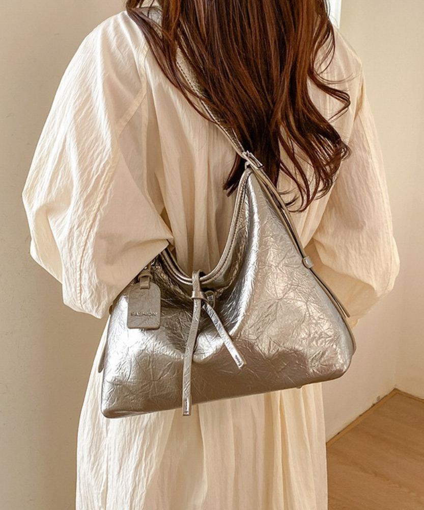 Valenne Slouchy Shoulder Bag