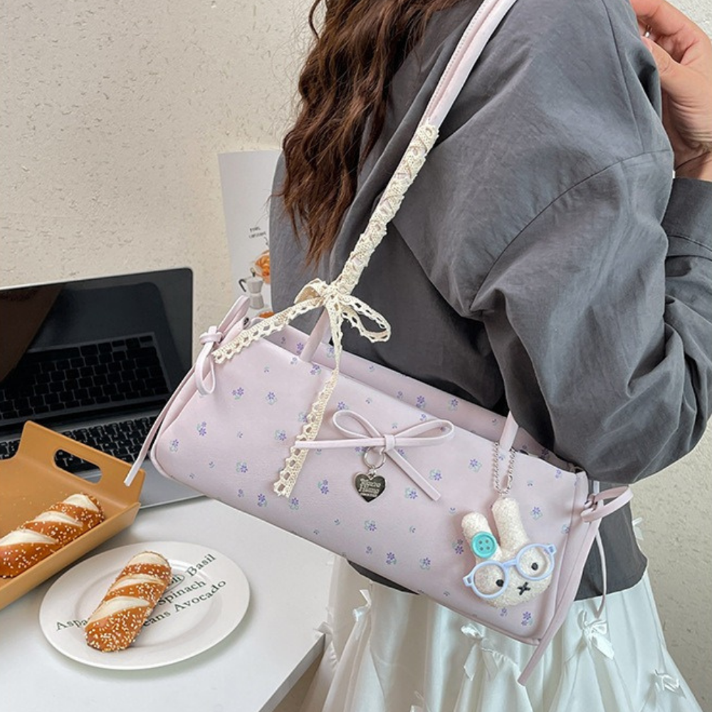 Célisse Slim Shoulder Bag