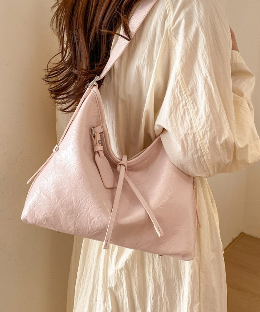 Valenne Slouchy Shoulder Bag