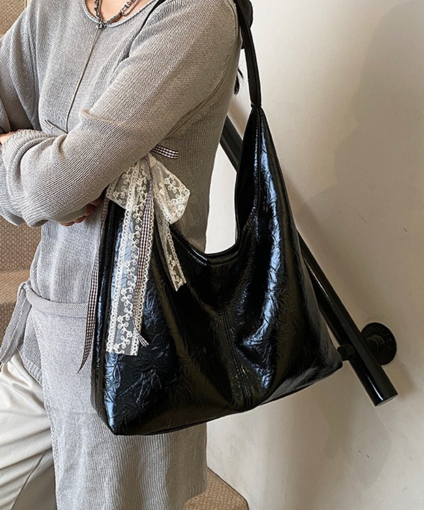 Théophane Shoulder Bag