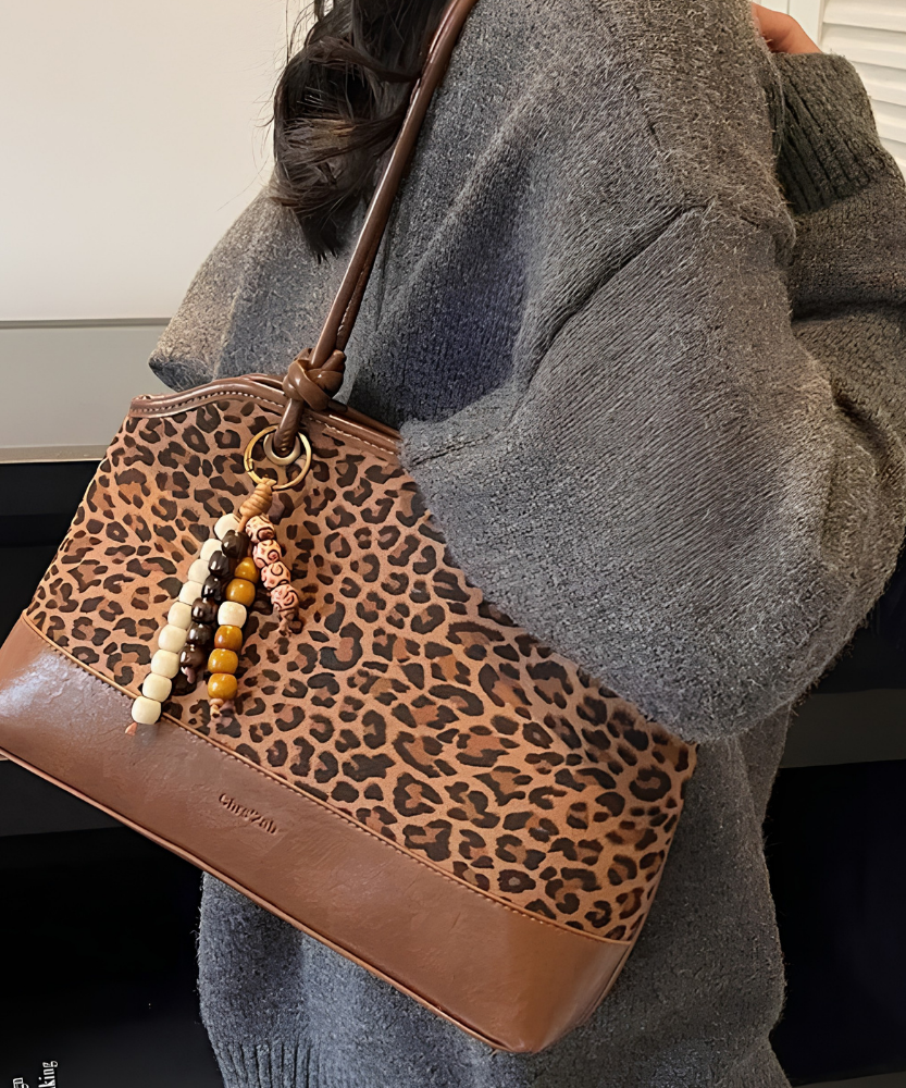 Zeref Textured Shoulder Bag