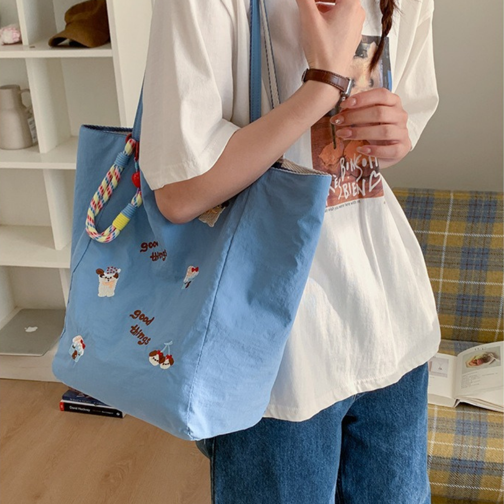 Fioratta Embroidered Tote Bag