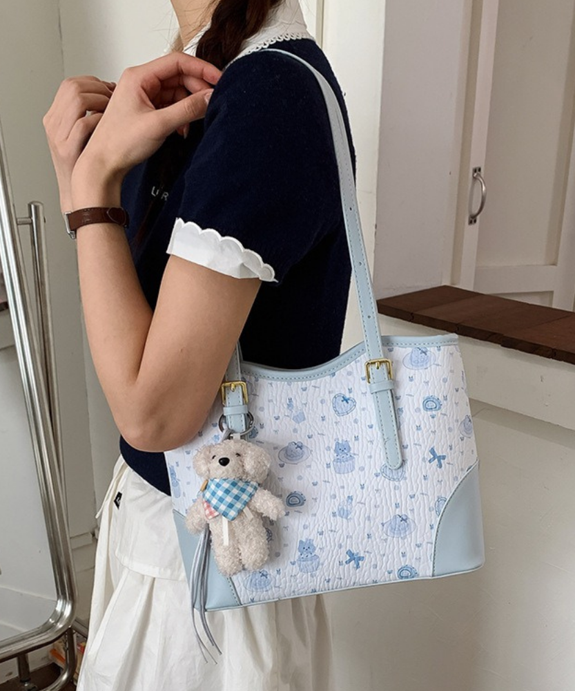 Elarique Shoulder Bag