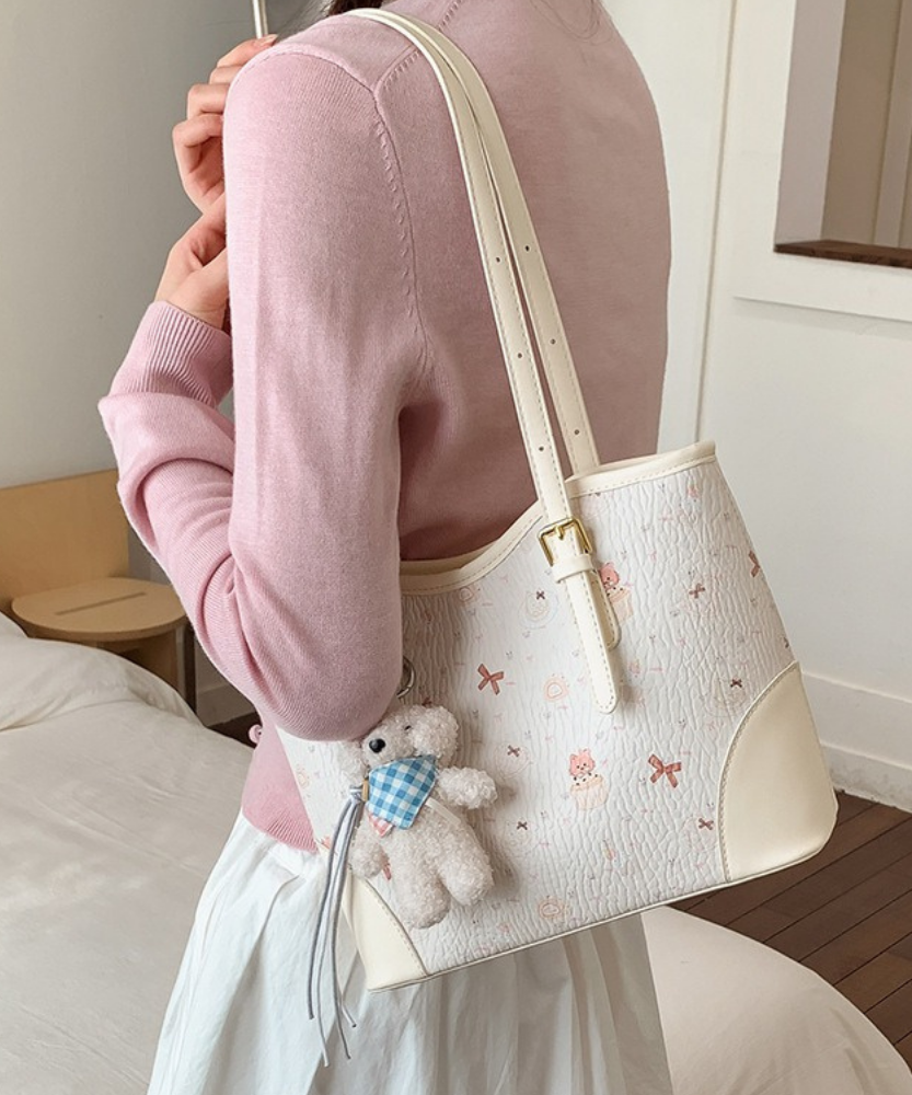 Elarique Shoulder Bag