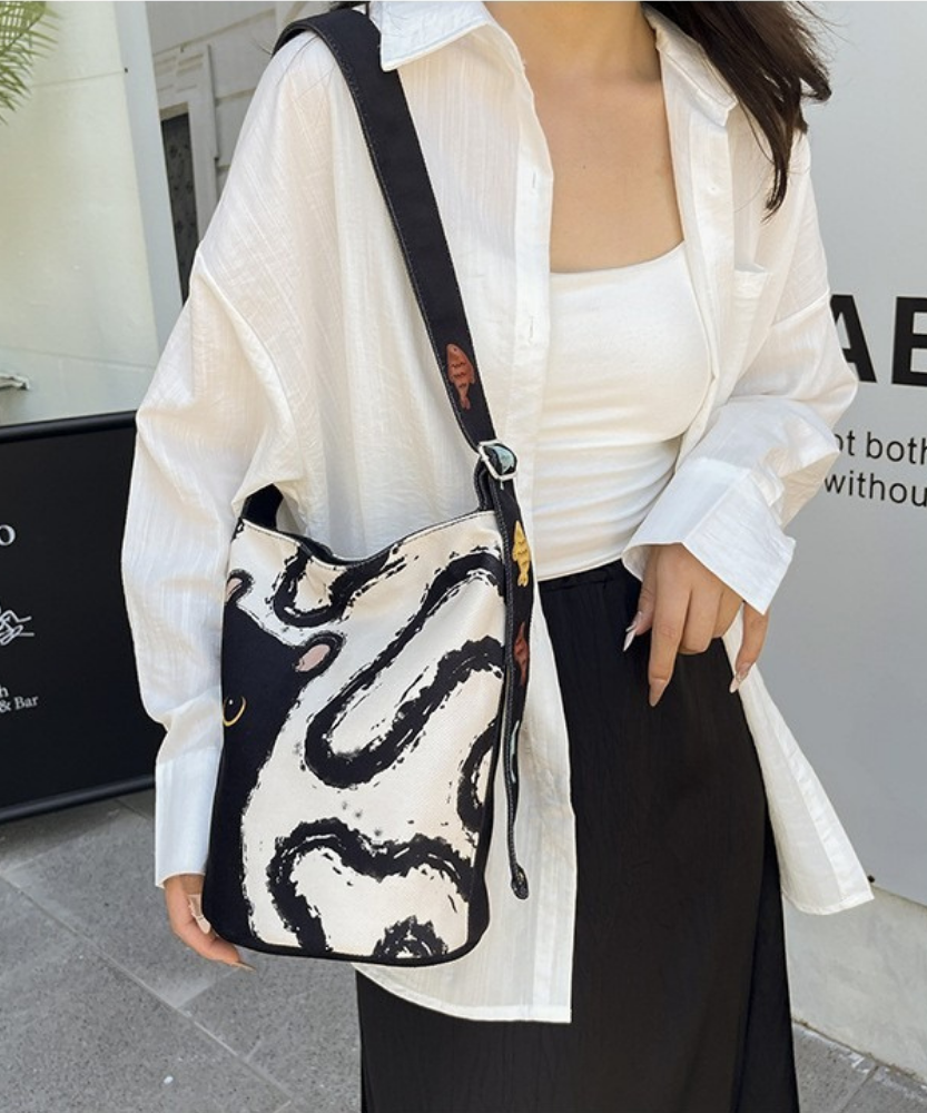 Kerina Printed Bucket Bag