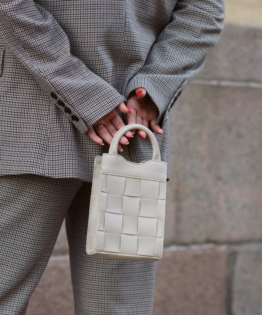 Calicé Crossbody Phone Bag
