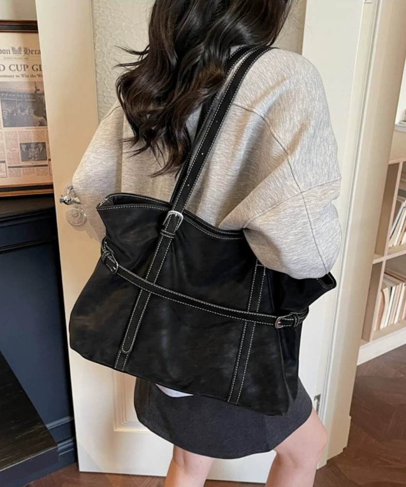 Orika Shoulder Bag
