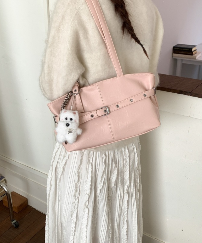 Lioré Shoulder Bag