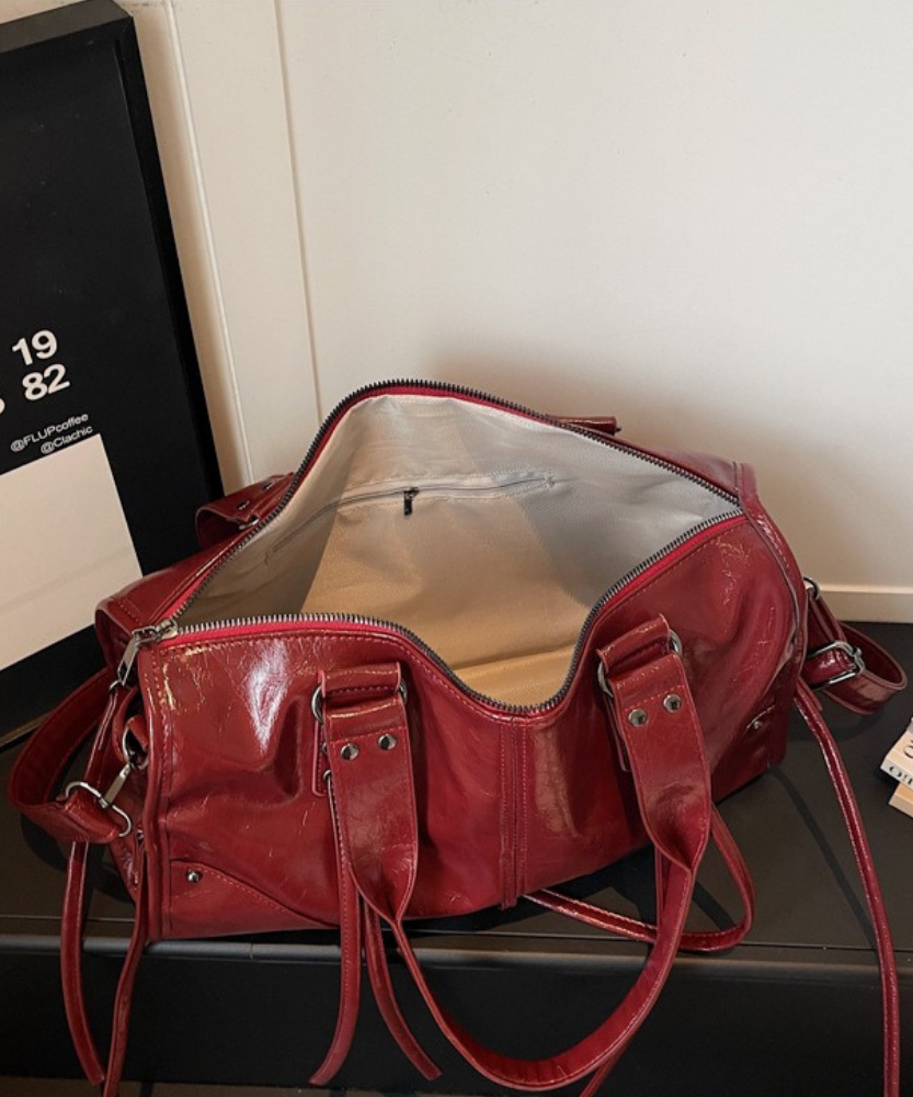 Velmora Glossy Handbag