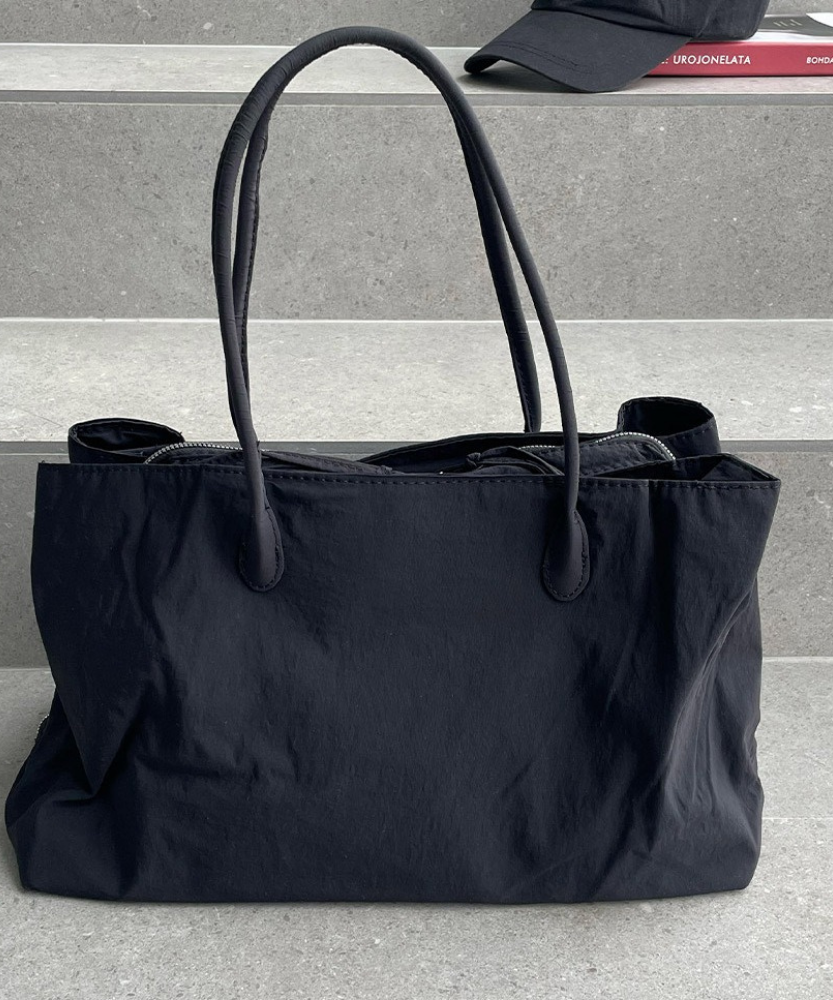 Nyssa Shoulder Tote Bag
