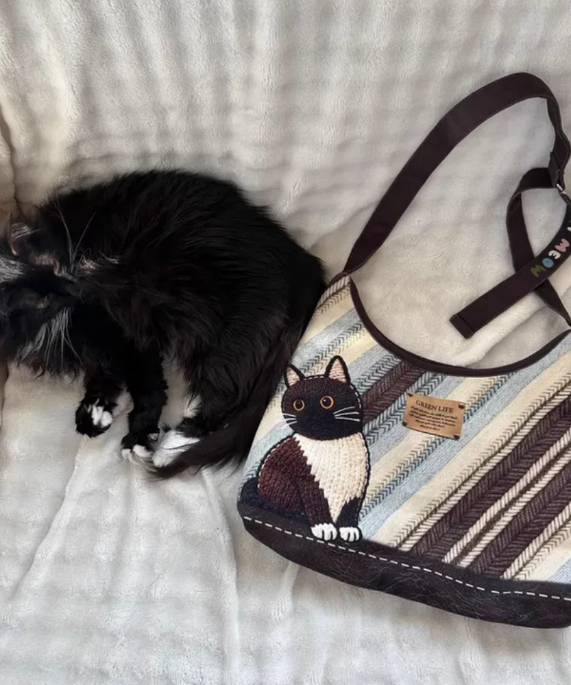 Mistrielle Cat Motif Shoulder Bag