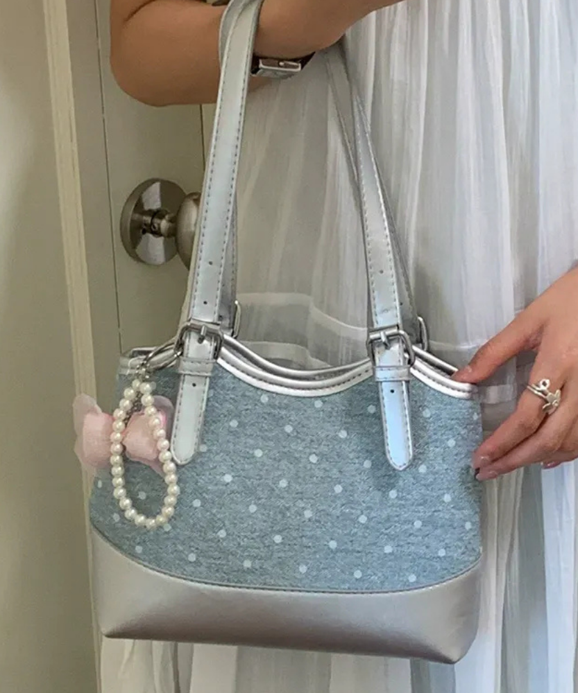 Noirette Bow Charm Shoulder Bag